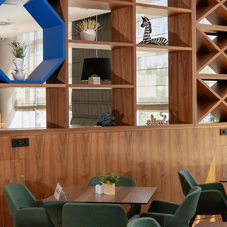 Holiday Inn Belgrade By Ihg Eksteriør bilde
