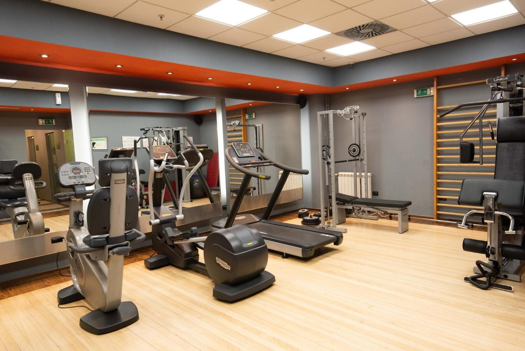 Holiday Inn Belgrade By Ihg Eksteriør bilde