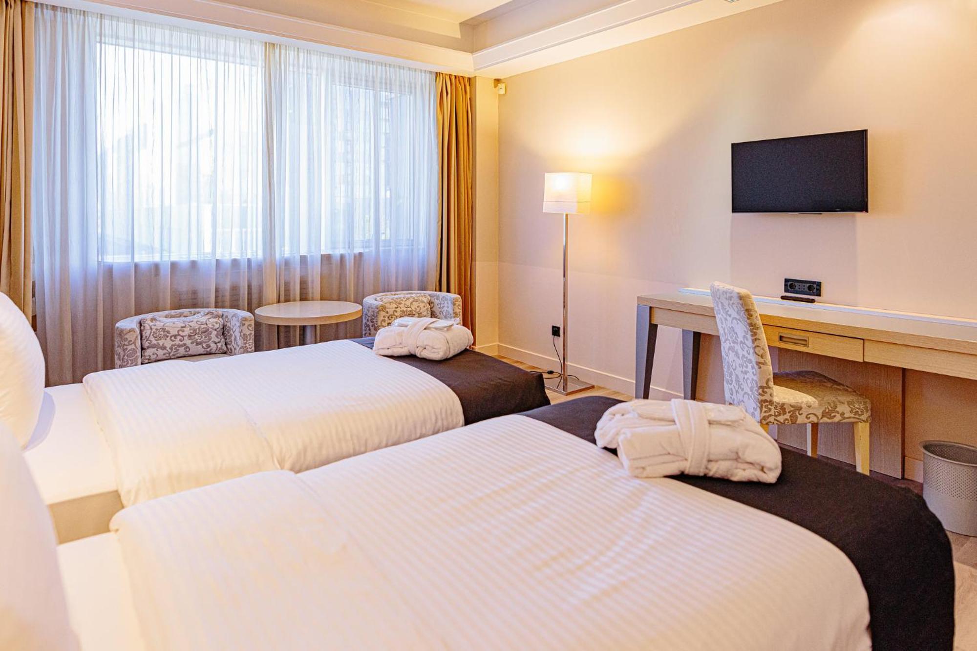 Holiday Inn Belgrade By Ihg Eksteriør bilde
