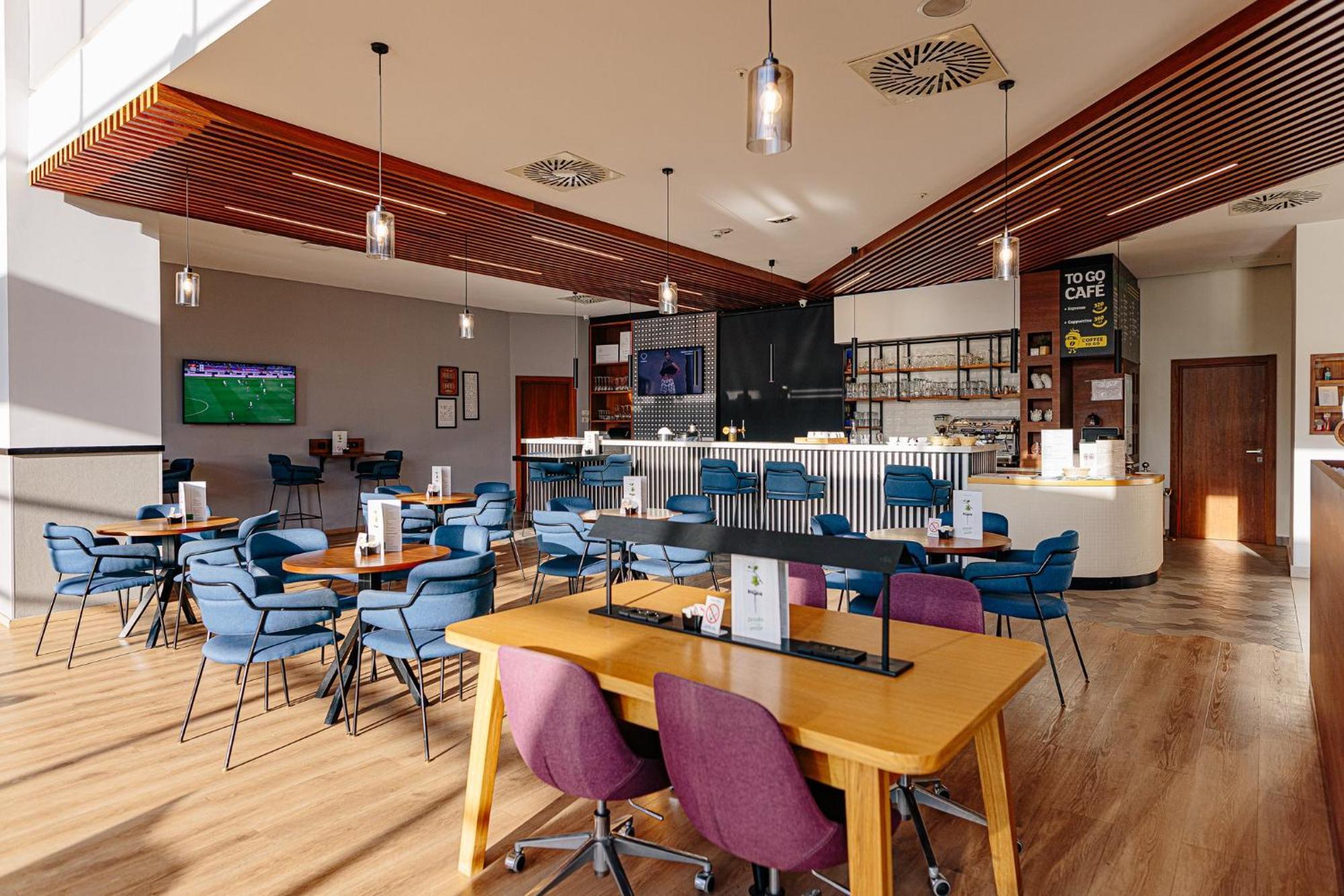 Holiday Inn Belgrade By Ihg Eksteriør bilde
