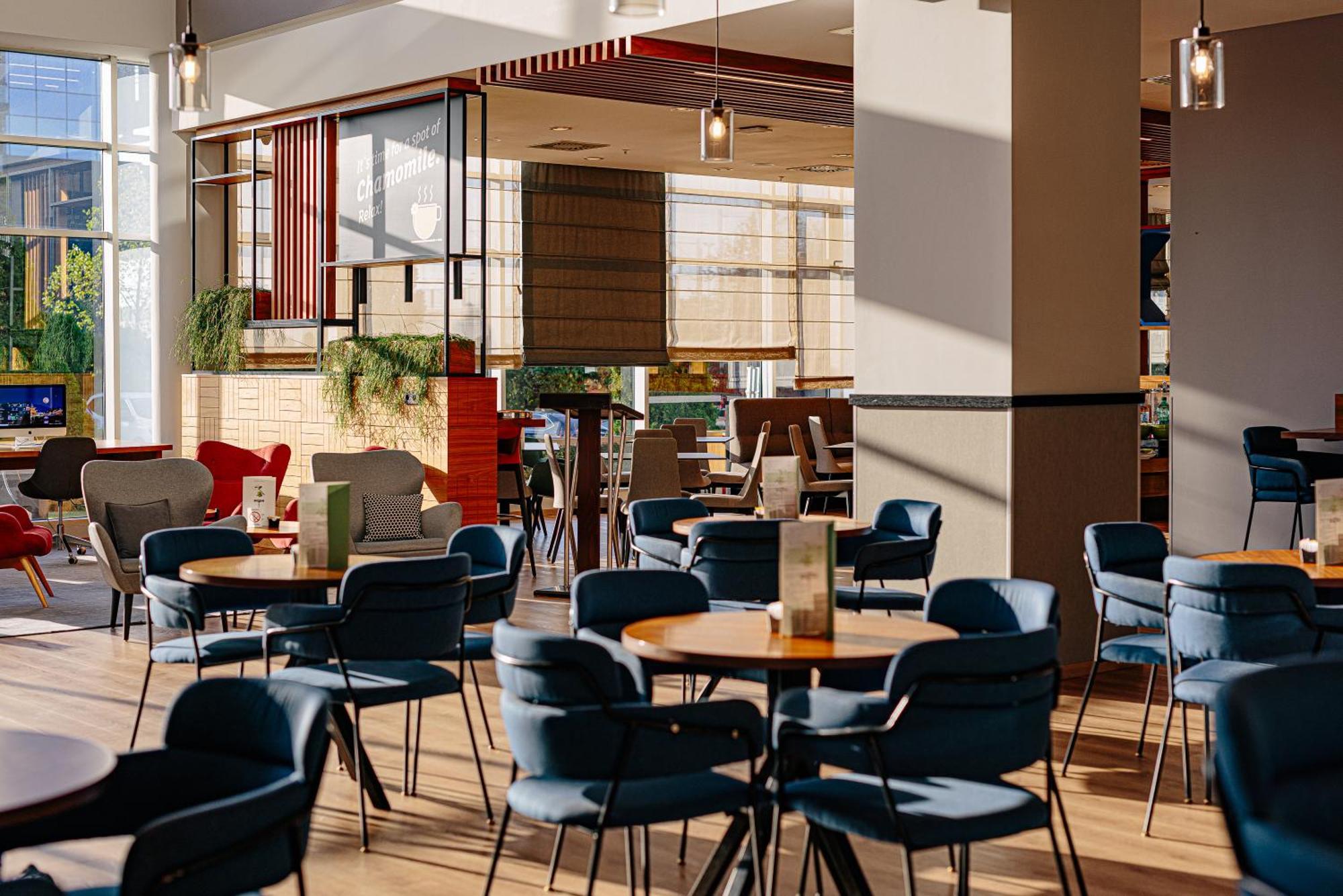 Holiday Inn Belgrade By Ihg Eksteriør bilde